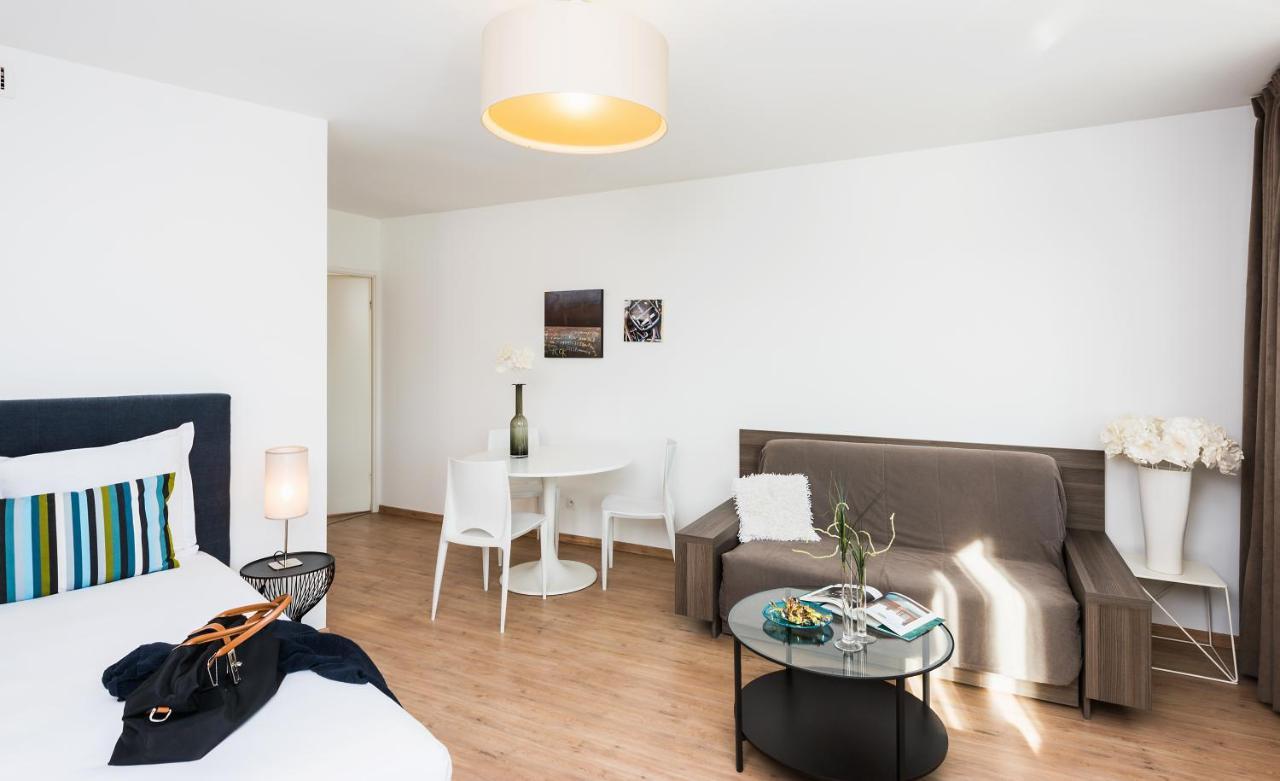 Teneo Apparthotel Talence - Arthena Buitenkant foto