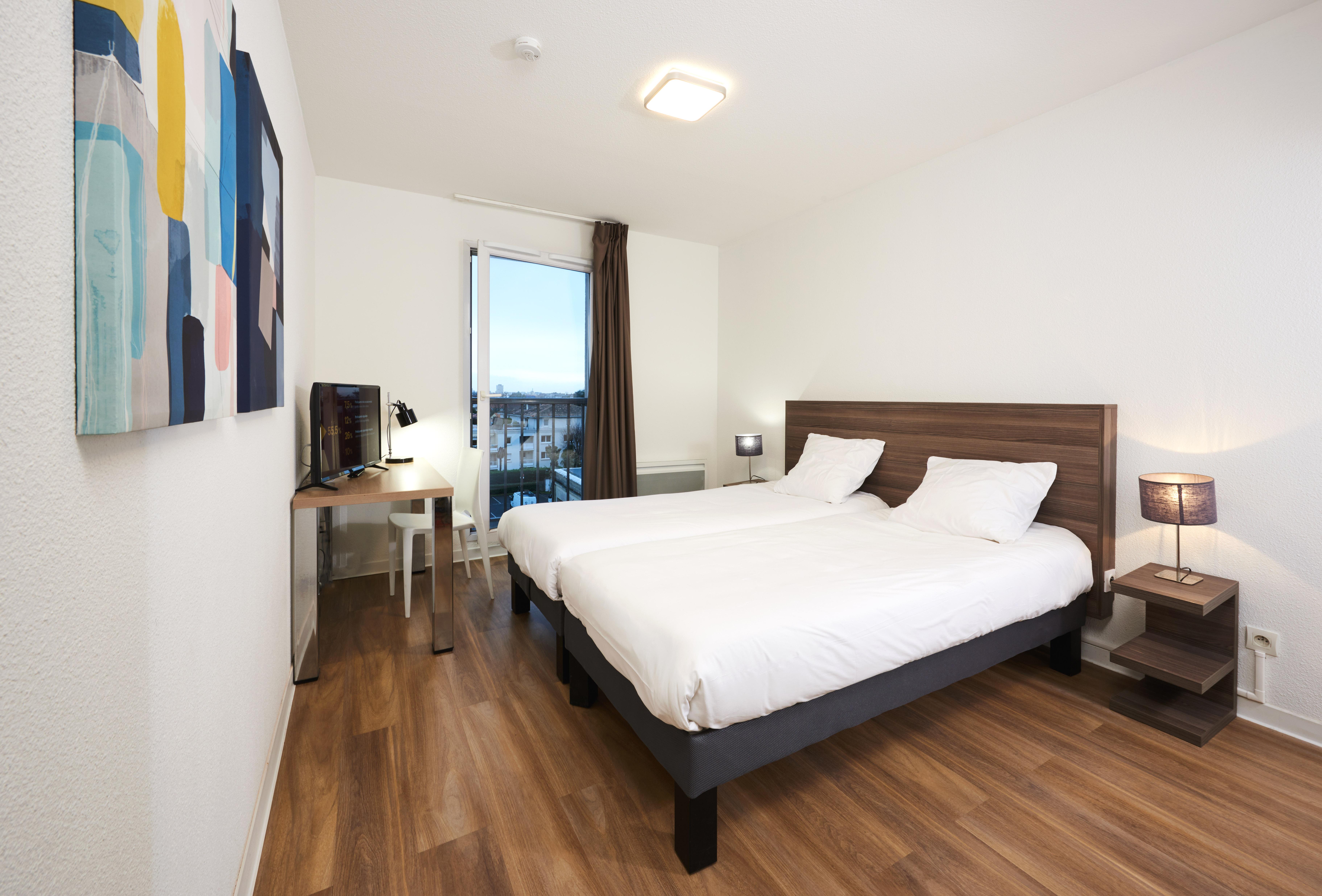 Teneo Apparthotel Talence - Arthena Buitenkant foto